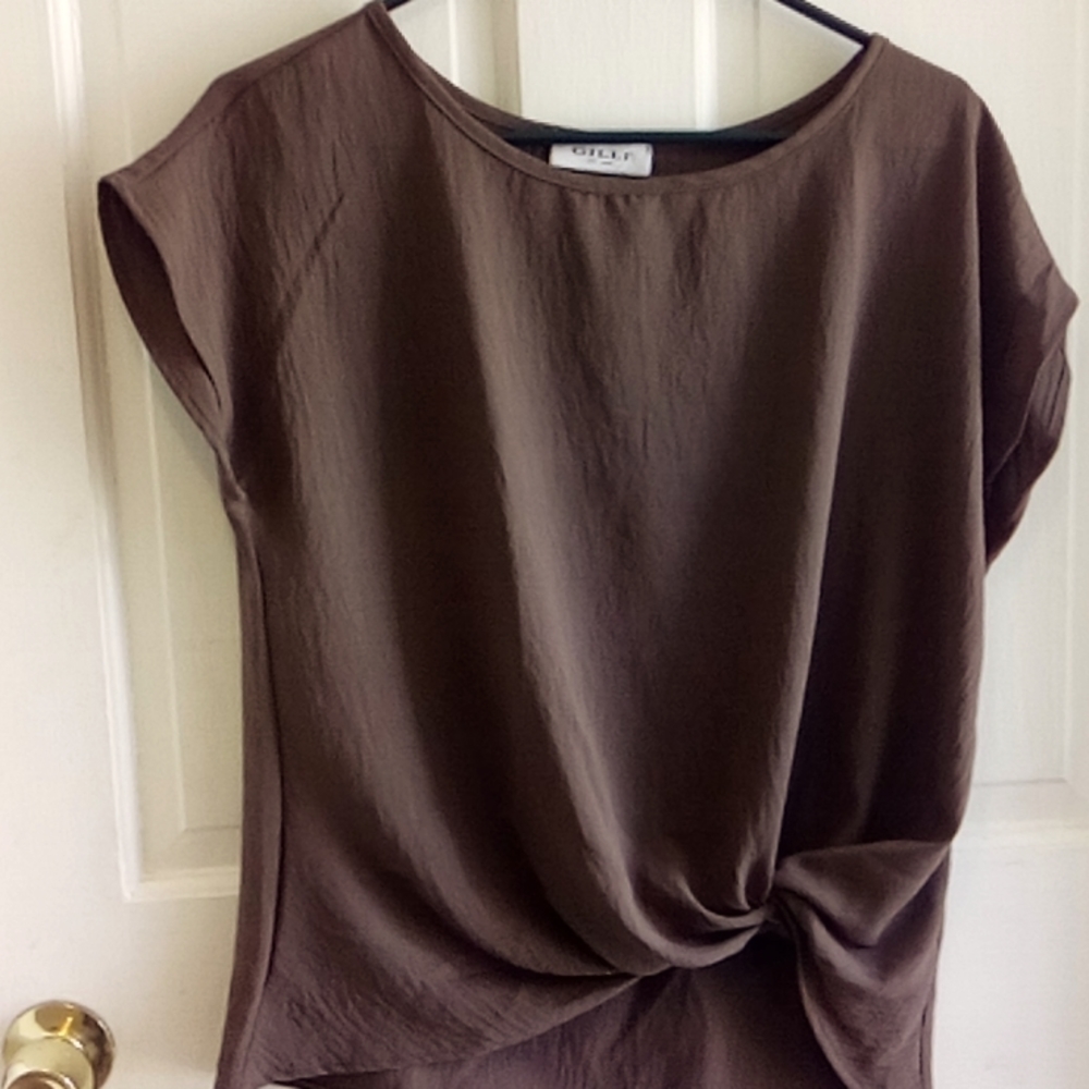 Petite short sleeve tie front top
